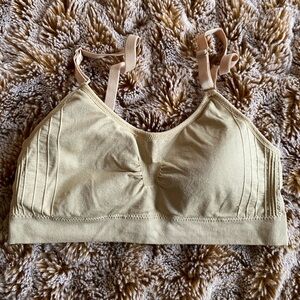 Like new nude stretch lace bralette